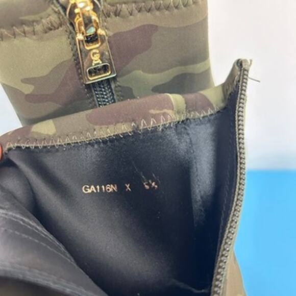 PRIVATE LISTING for grannyking07 ...Good American Camo Ankle 3.75" Boots Sz 6.5 - Picture 10 of 11